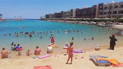 محافظ البحر الأحمر: حركة السياحة لم تتأثر بكورونا