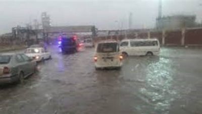 رئيس القاهرة الجديدة: مستمرون في مواقع العمل لمواجهة الطقس السيئ