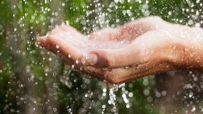 كل ما تريد معرفته عن آداب المطر والرعد والرياح والأدعية المستحبة