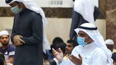 الكويت تلغي صلاة الجماعة في المساجد للحد من انتشار فيروس كورونا