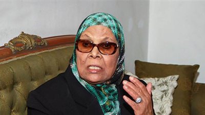 آمنة نصير: سن عقوبات لعقوق الوالدين خطوة تأخرت كثيرا