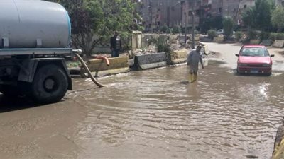 الحماية المدنية تنقذ أسرة بعد تصدع منزلهم بفعل الأمطار في القليوبية