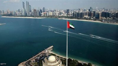 أبوظبي تقرر إغلاق المناطق الترفيهية والسياحية مؤقتا لمواجهة كورونا