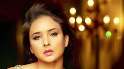 أول فيديو للحظة تعرض نيللي كريم لحادث سير