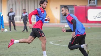 مران قوي لحراس الأهلي استعدادا لمواجهة الإنتاج