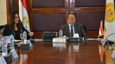 ترميم مخرات السيول في بنى سويف.. واستمرار غلق طريق 