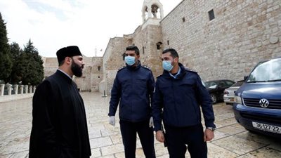 الأوقاف الفلسطينية تغلق المساجد والكنائس كافة بسبب كورونا