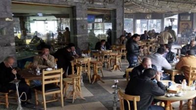 الحكومة تكشف حقيقة إغلاق المقاهي ومنع الشيشة خوفًا من كورونا