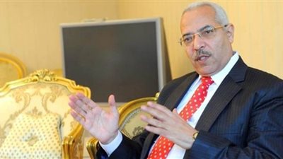 وزير التعليم الأسبق يقترح حلا للمحتوى الإلكتروني المقدم لطلاب المدارس