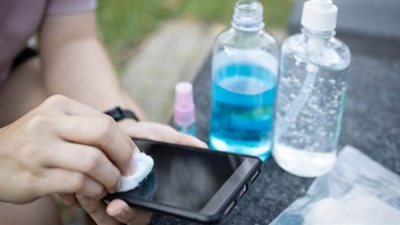كيف تعقم هاتفك للوقاية من فيروس كورونا