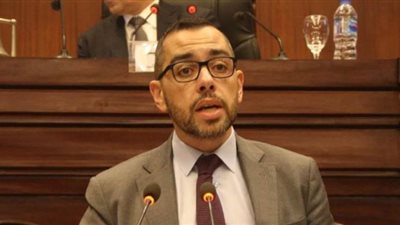 نائب يتقدم باقتراح لاستيراد السيارات المستعملة