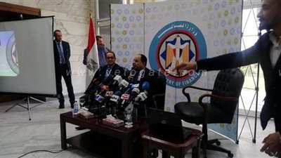المالية: تحويل 137 مليون جنيه لوزارة الصحة لمواجهة كورونا