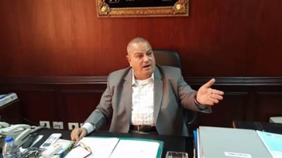 رئيس الغرفة التجارية بالبحيرة يمنح الأمهات العاملات إجازة بعد تعطيل الدارسة