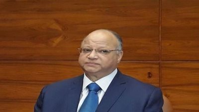 محافظ القاهرة يتفقد المركز التكنولوجي لخدمة المواطنين