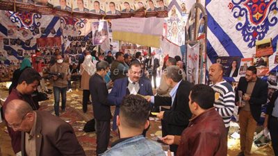 هتافات ضد سامح عاشور.. وحلوى احتفالا بتقدم رجائي عطية