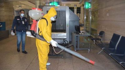 تعقيم مباني الطيران المدني للوقاية من فيروس كورونا