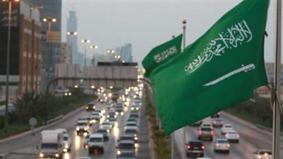 السعودية تلزم القطاع الخاص بمنح أجازة مرضية إجبارية 15 يوما لبعض الفئات