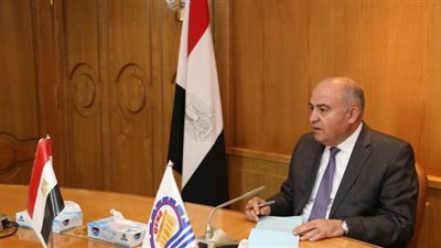 محافظ قنا يمنع عرض اللحوم في الشارع بسبب كورونا