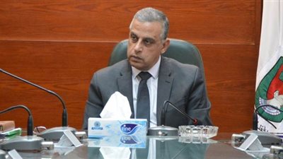 محافظ سوهاج يوجه باستقبال شكاوى المواطنين إلكترونيا تحسبا لفيروس كورونا