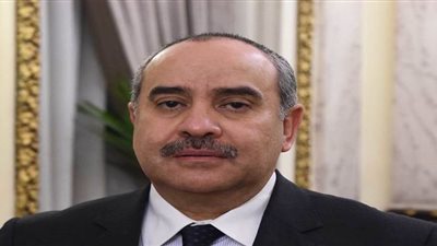 الطيران: مستعدون لإجلاء أي مصري يريد العودة قبل تعليق الحركة