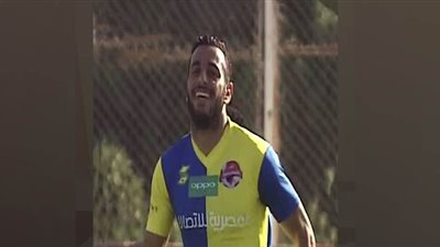 مهاجم إنبي ينجو من الموت في حادث سير|صور