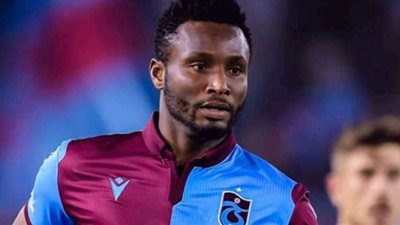 فسخ عقد أوبي ميكيل مع طرابزون سبور بعد انتقاده لاستمرار الدوري التركي