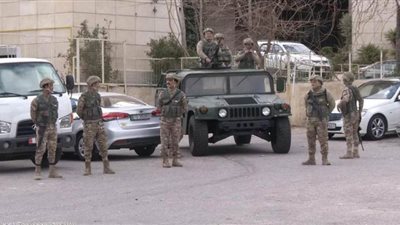 إجراءات مكافحة الوباء.. كورونا يخرج جيوش العالم من الثكنات العسكرية | فيديو