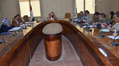 محطات مياه ومشروعات لأهالي 7 قرى ضمن حياة كريمة بالوادى الجديد