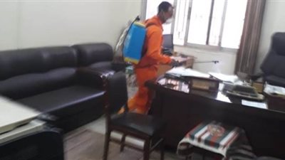 جامعة الزقازيق تواصل تطهير وتعقيم المباني | صور