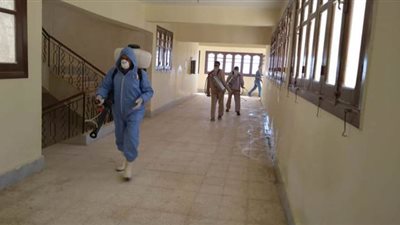 الوادى الجديد تواصل ملاحقة المقاهي وأعمال تعقيم المنشآت الحكومية | صور