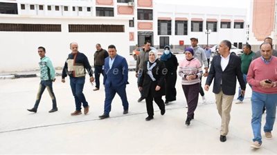 ماجدة هجرس تتفقد مستشفيات وكليات جامعة قناة السويس