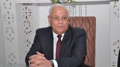 محافظ بورسعيد يعلق العمل بمصانع الاستثمار للمغتربين لمواجهة كورونا