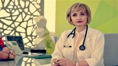 طبيبة فلسطينية تغني للكورونا | فيديو