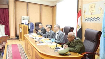 غلق الأسواق وإجازات للموظفين أبرز قرارات تنفيذي كفر الشيخ لمواجهة كورونا