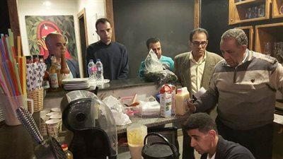 إغلاق ملهى ليلى ومصادرة 331 شيشة شرق شبرا الخيمة | صور