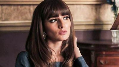 زينة تعتذر لجمهورها بسبب فيروس كورونا| فيديو