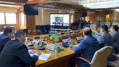 عبد الغفار يتابع مع رؤساء 7 جامعات سير نظام التعليم عن بعد | صور