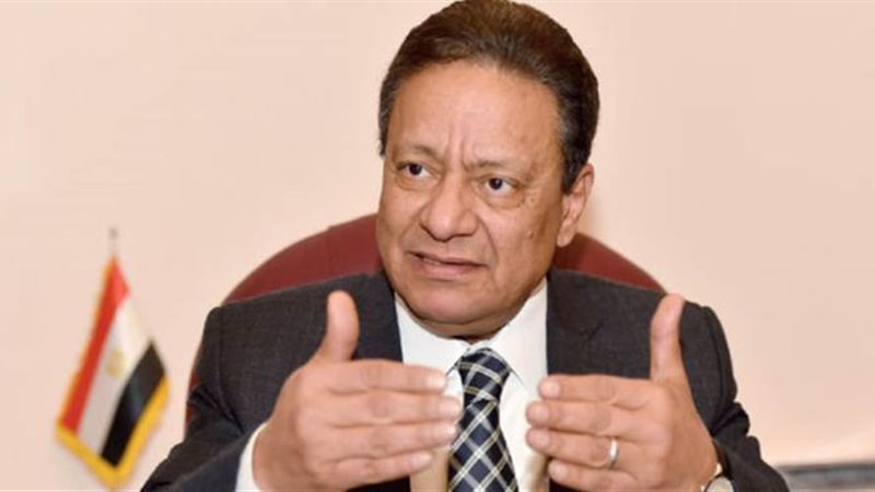 الكاتبكرم جبر