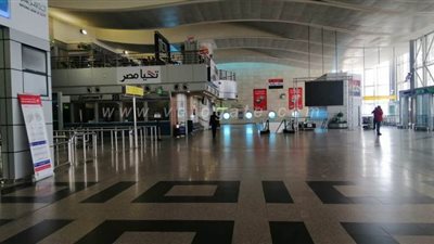 مطار القاهرة خال من المسافرين.. وآخر رحلة تغادر إلى لندن