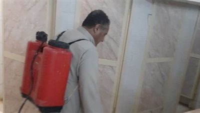 تعقيم المساجد كإجراء احترازي للوقاية من فيروس كورونا في الإسكندرية | صور