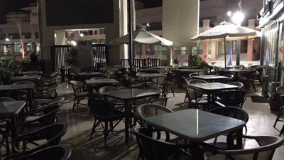 المحافظ كسب الرهان.. محال بورسعيد تطبق قرار الغلق طواعية من الساعة السابعة مساء | صور