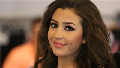 جنات تكشف كواليس قصة زواجها | فيديو