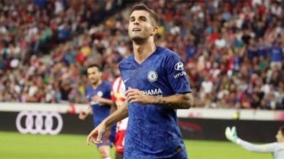 بوليسيتش لاعب تشيلسي يسقط أثناء تدريبه في فترة العزل | فيديو