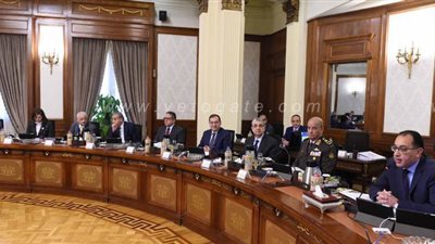 مدبولي: رأيت بعيني لواءات شرطة في الشارع تحت الأمطار الغزيرة