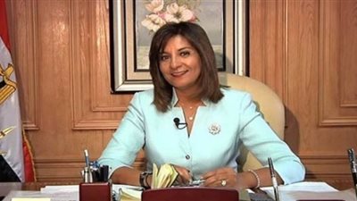 طاقم طبي يصل الحدود المصرية السودانية لفحص المواطنين العابرين