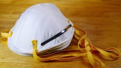 حجز 5 أشخاص لحيازتهم 12 ألف كمامة مغشوشة في المعصرة