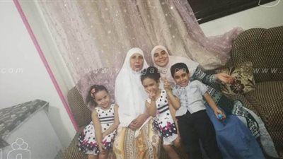 محافظ الشرقية يهنئ الأمهات المثاليات بعيدهن