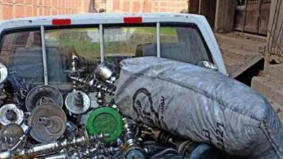 لمواجهة كورونا.. تشميع كافيه ومصادرة 48 شيشة بالزقازيق| صور