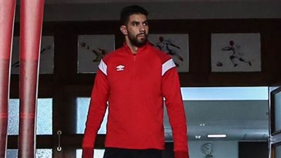 هل يوافق شريف إكرامي علي الرحيل للزمالك ؟