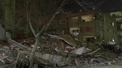 لحظة انهيار عقار شبرا الخيمة | فيديو